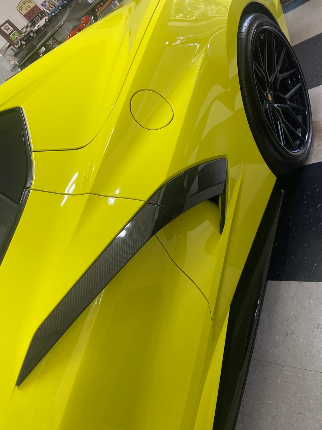 Customer photo review of Corvette C8 Carbon Fiber Side Door Garnish