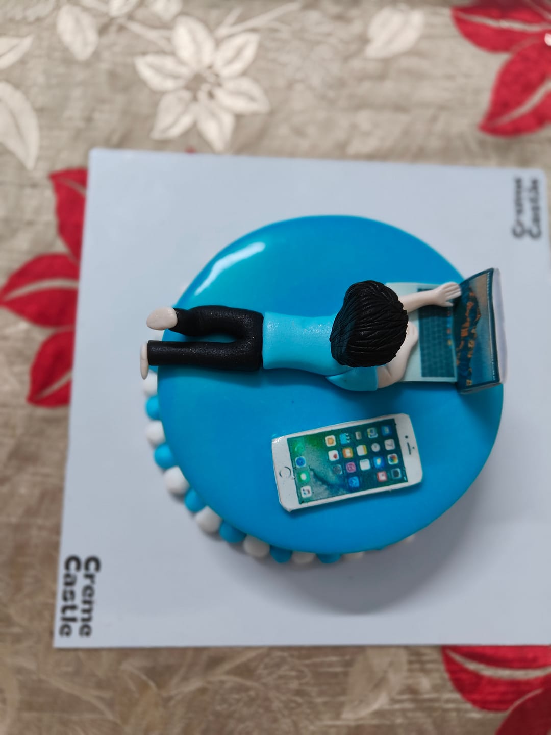 Customer photo review of Cake for a workaholic