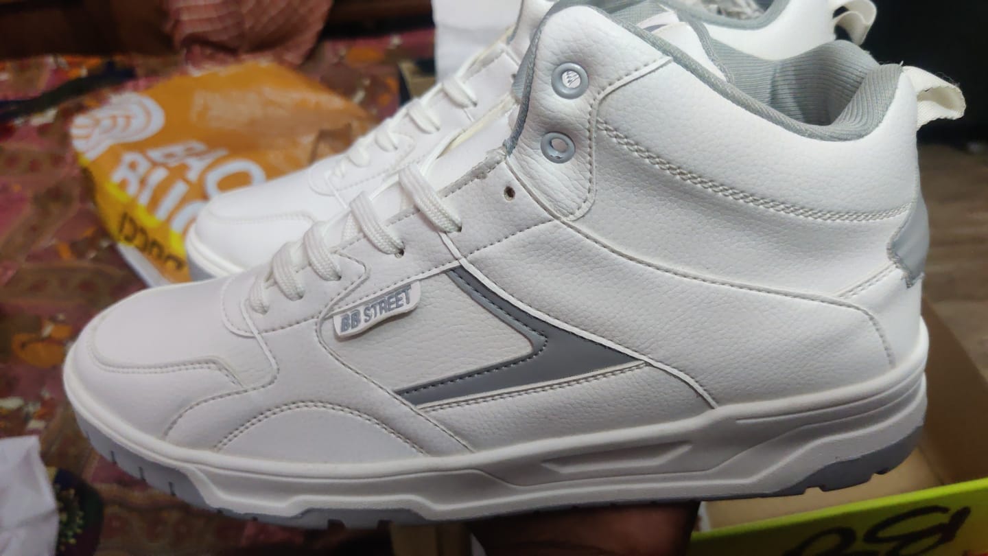 Customer photo review of Bacca Bucci Cappuccino Skystompers