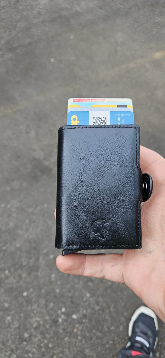 Customer photo review of Smart Wallet