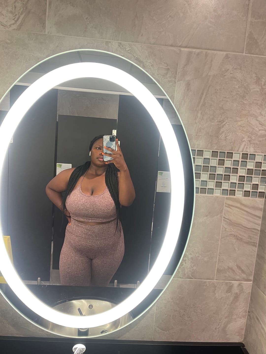 Customer photo review of ALLURE HEATHER 7/8 LEGGINGS