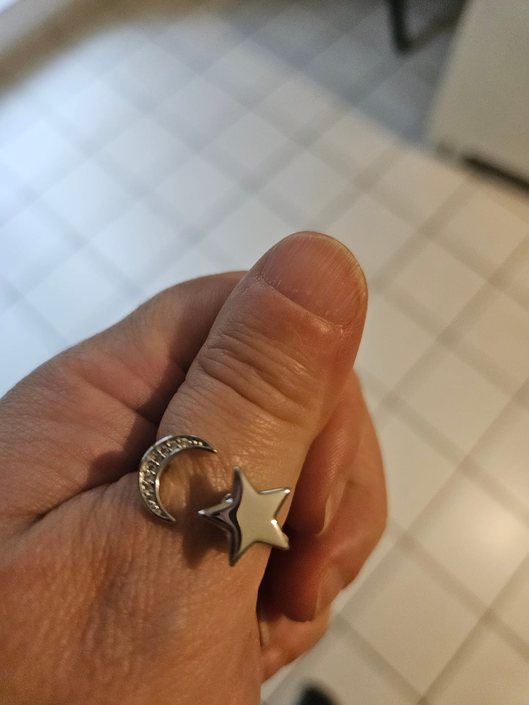 Customer photo review of Bague d'Anxiété Ajustable Stella