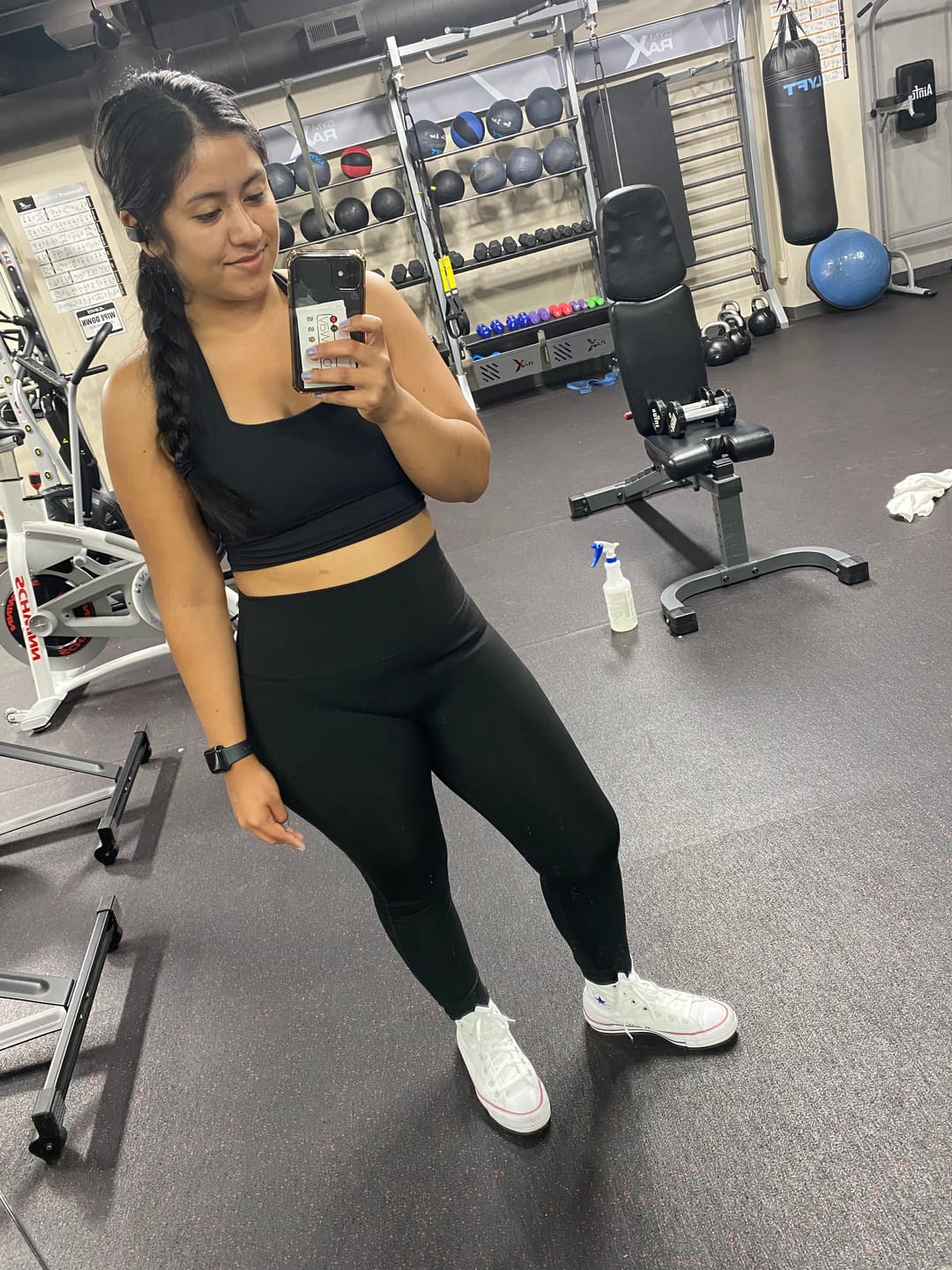 Customer photo review of ESSENTIAL LEGGINGS