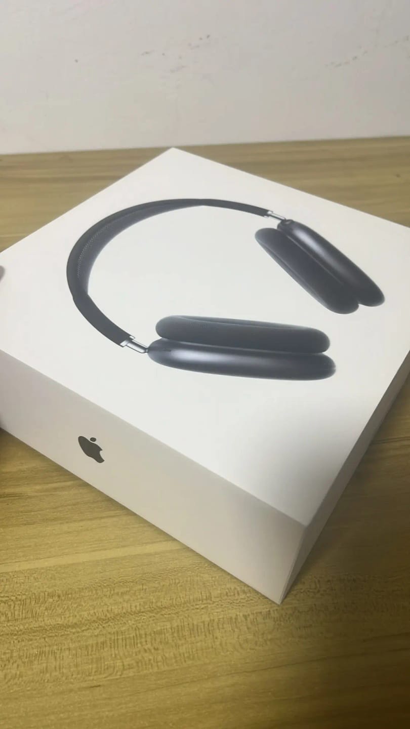 Customer photo review of Pods Max