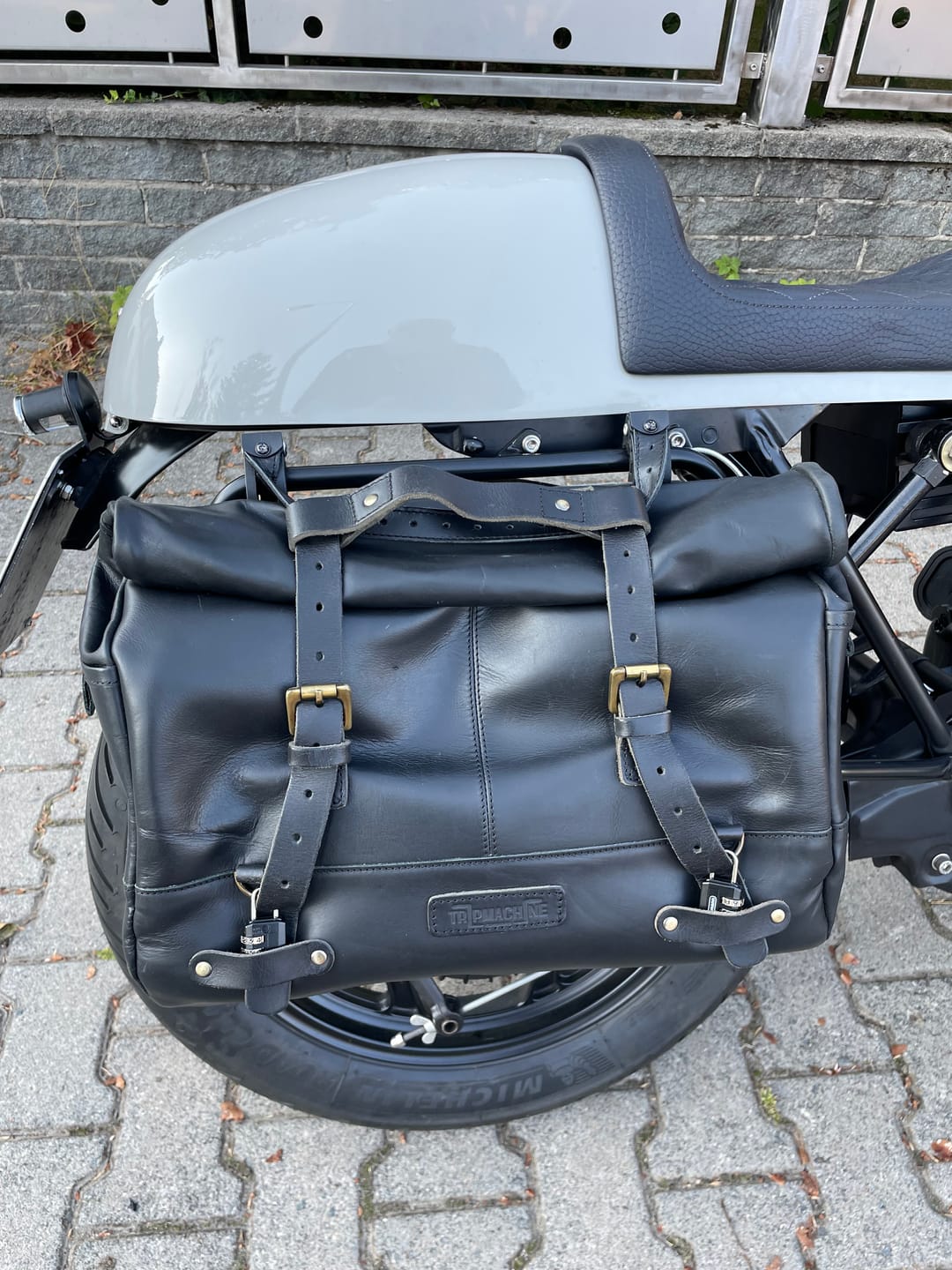 Customer photo review of outlaw saddlebag