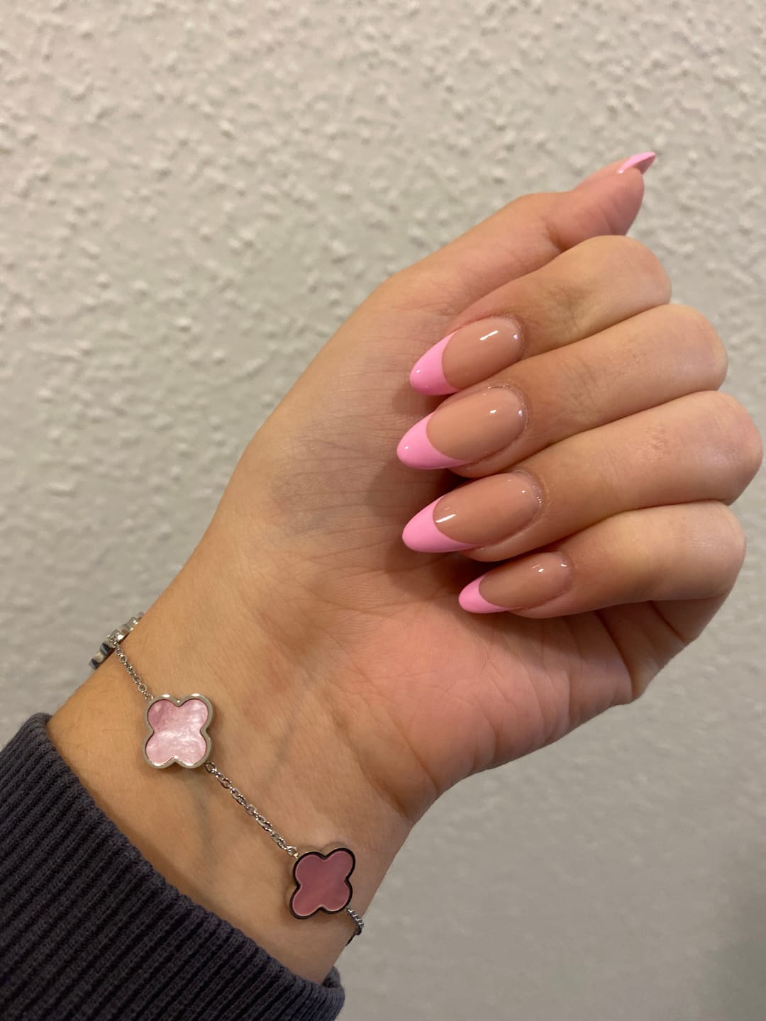 Customer photo review of Rosa Perlmutt Clover Armband | 18K vergoldet