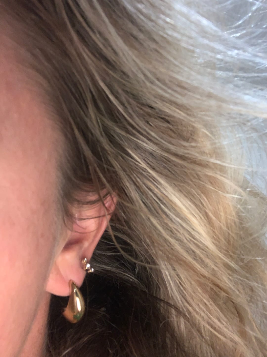 Customer photo review of Curved Midi Hoops