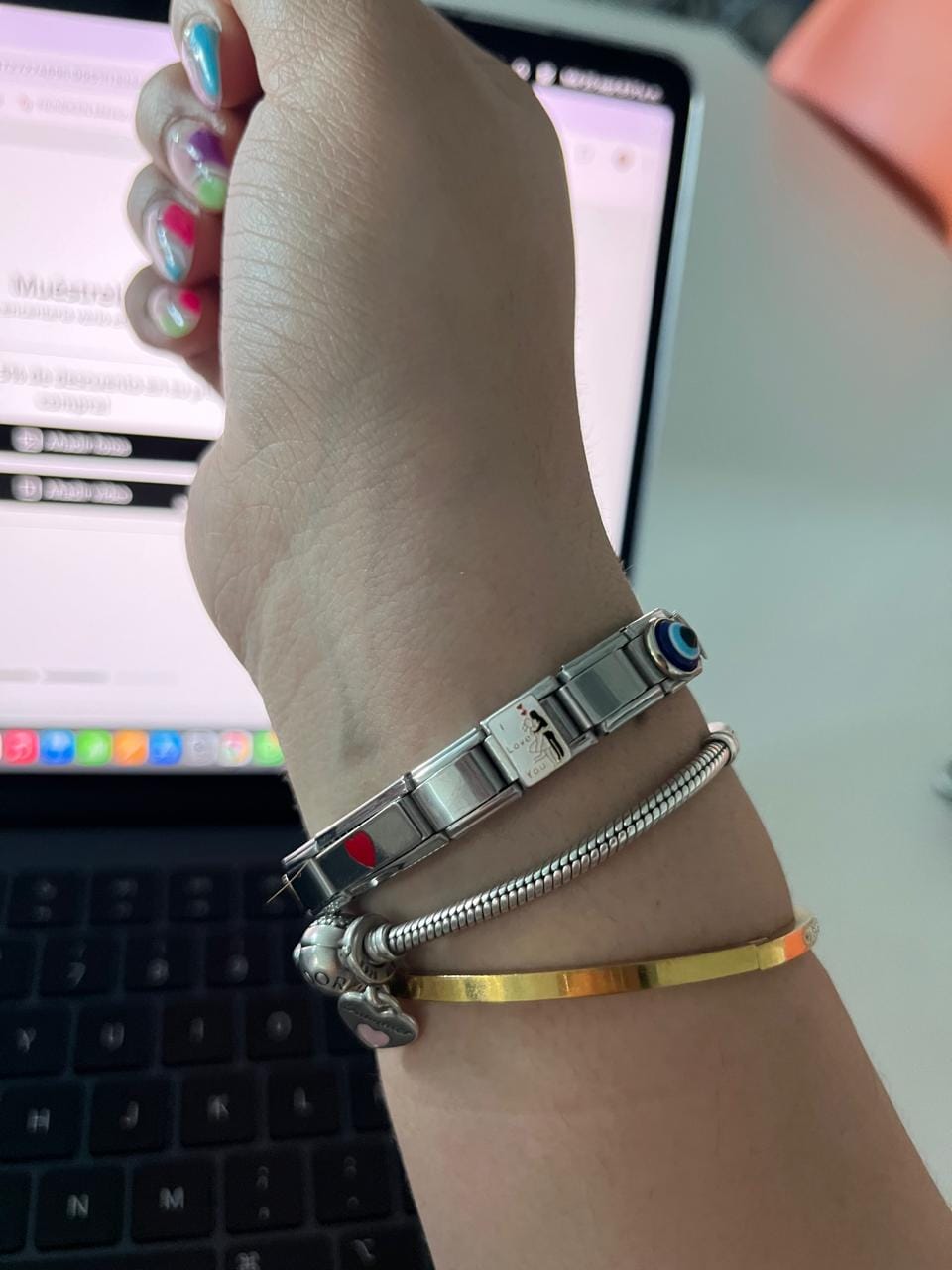 Customer photo review of Charm I Love You Con Silueta