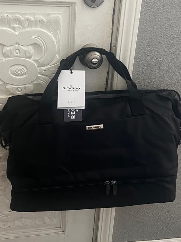 Customer photo review of Avalon Drop-Bottom Weekender Duffel