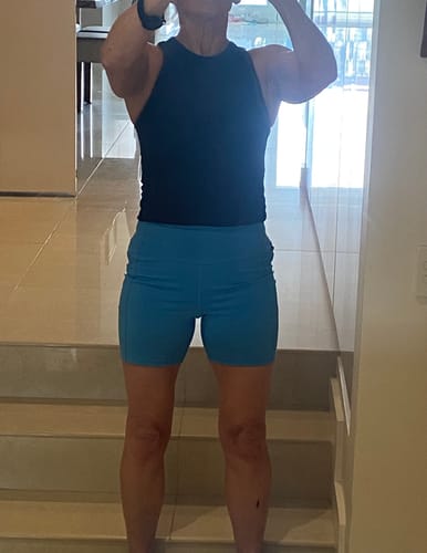 Customer photo review of Ultra Lux Mid Short Tight