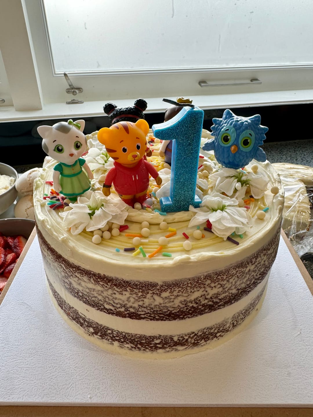 Customer photo review of funfetti cake