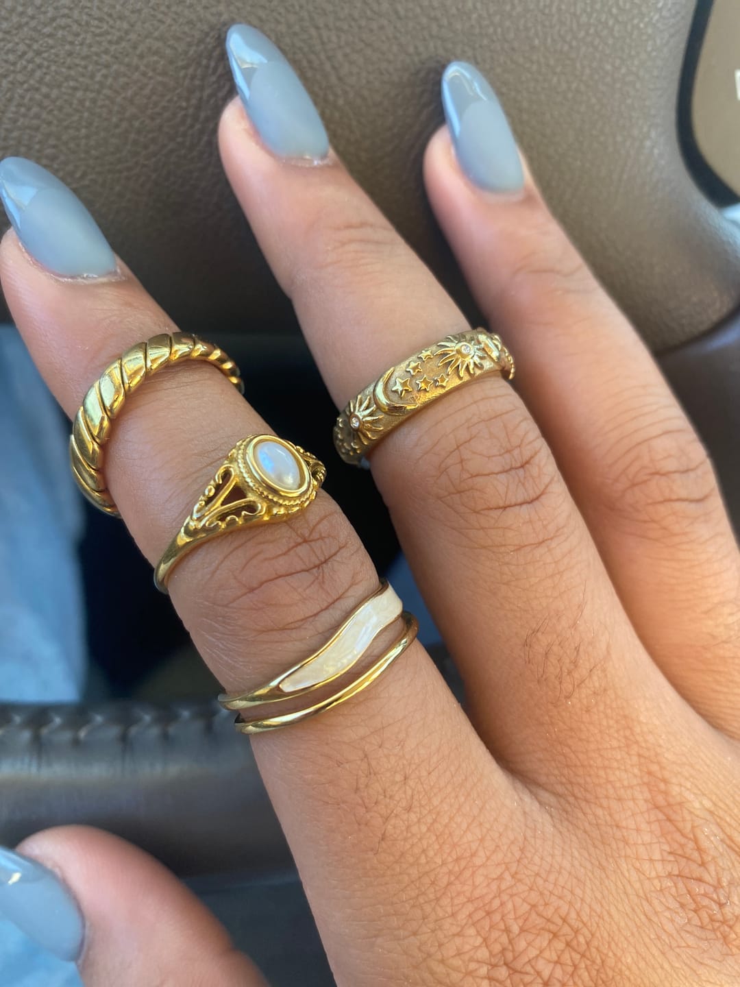 Customer photo review of Calira Twisted Infinity Ring