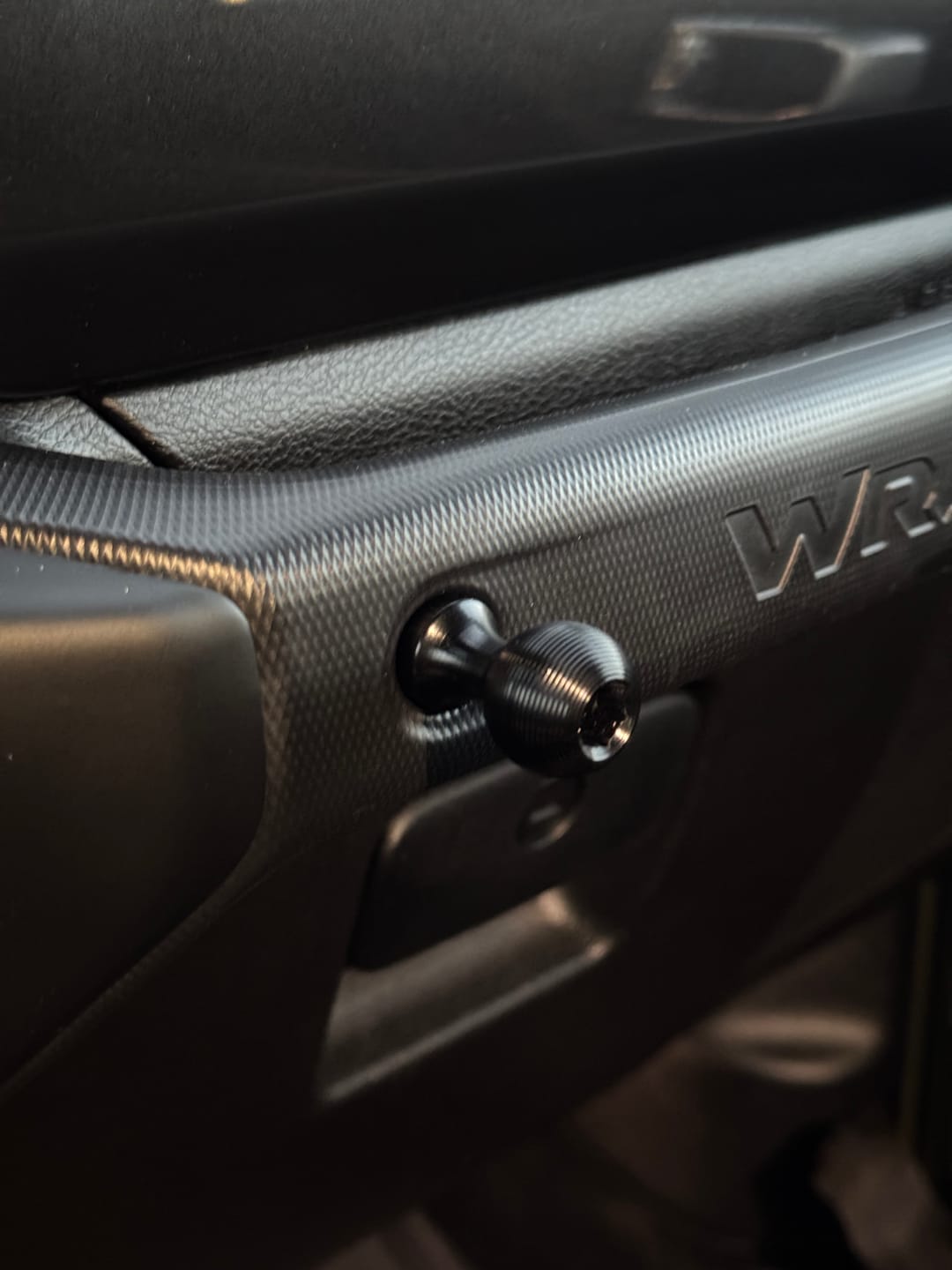 Customer photo review of JL/JLU Grab Bar Ball Mount