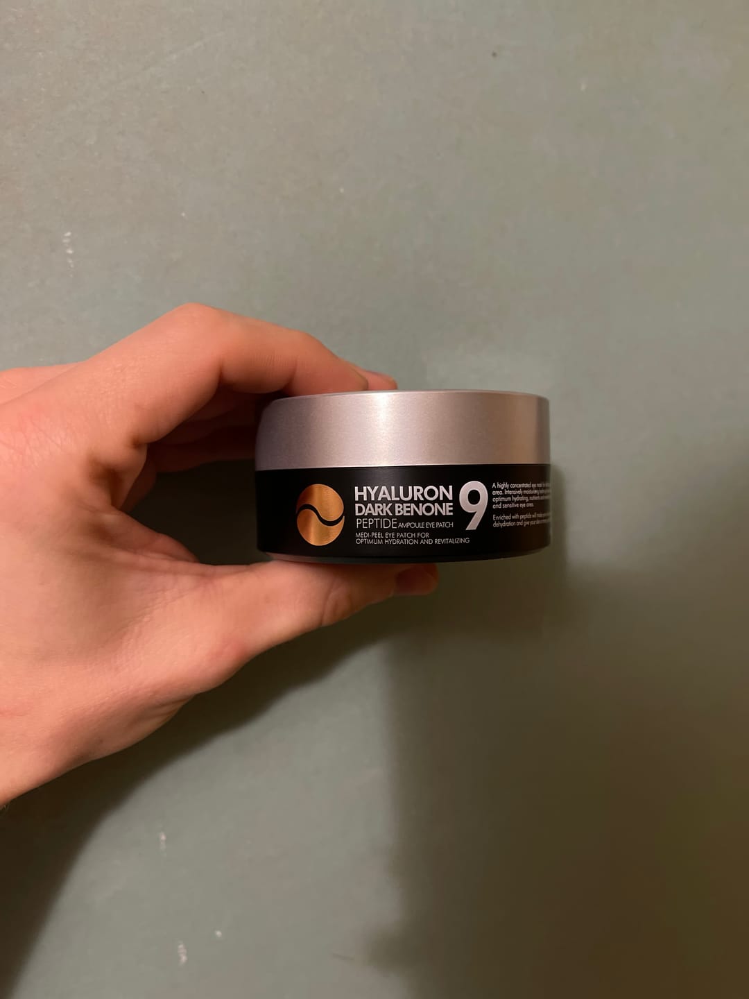 Customer photo review of Izgaismojoši patči ar peptīdiem Medi-Peel Hyaluron Dark Benone Peptide 9 Ampoule Eye Patch