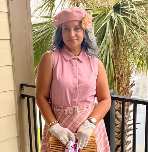 Customer photo review of Luvwin 13x4 Salt & Pepper Casual Wave Glueless Bob Wig 100% Human Hair