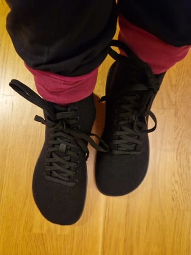 Customer photo review of Vaistoa Tunto | Felt Barefoot Sneakers