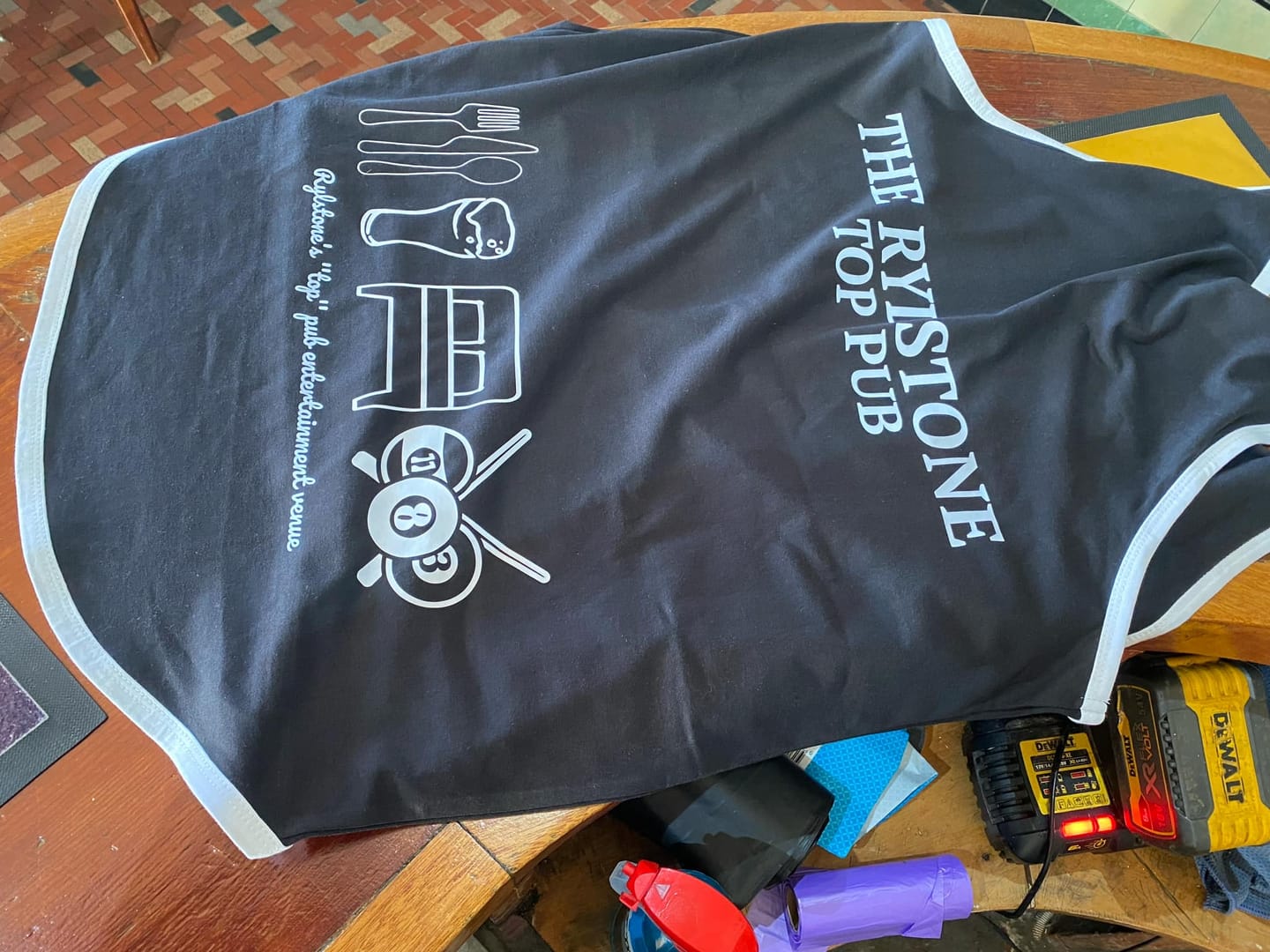 Customer photo review of Black - White Trim | Shearing Singlet