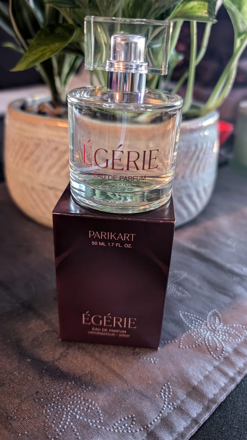 Customer photo review of L'Eau de parfum Égérie - 50 sprays format découverte