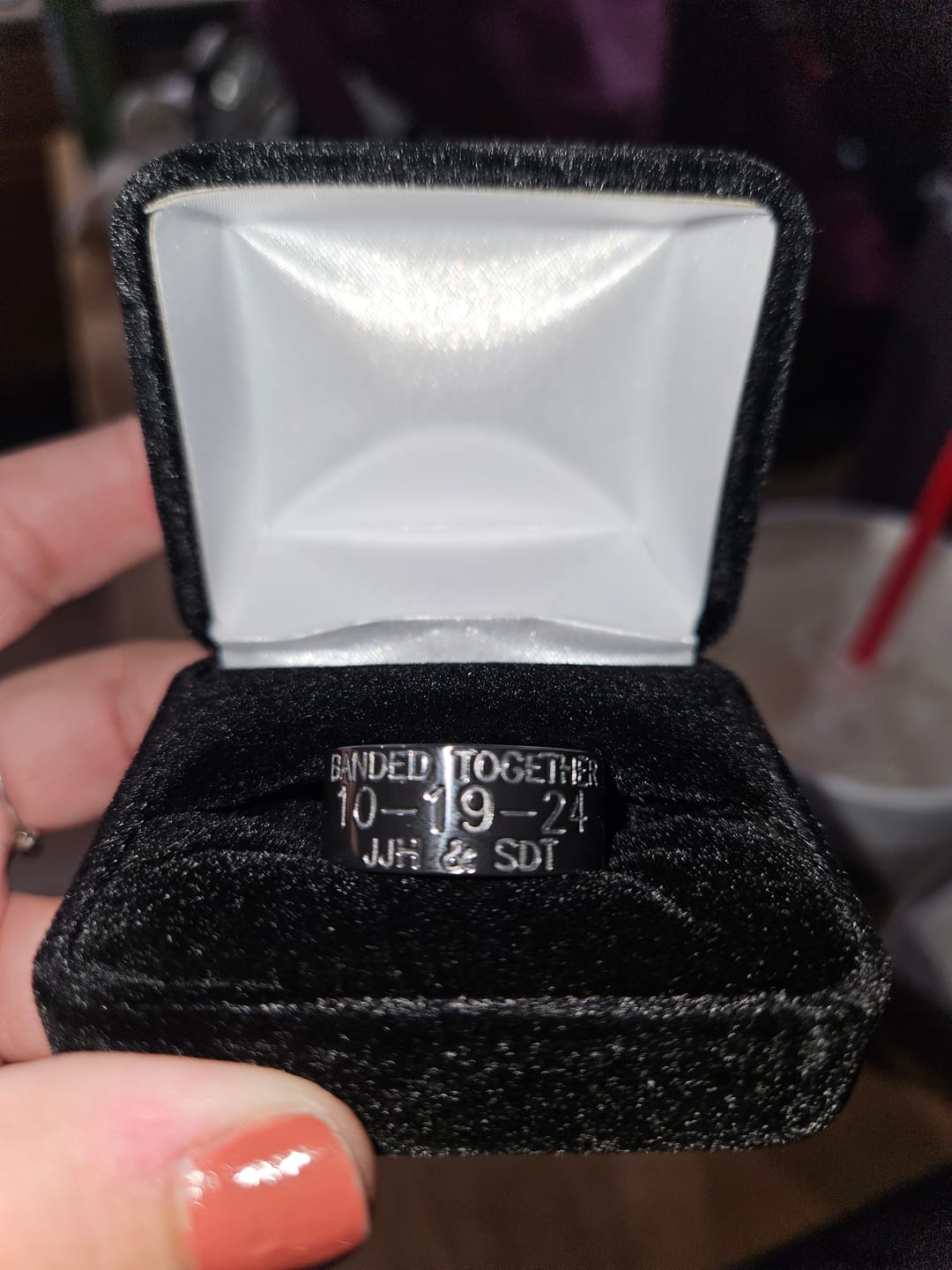 Customer photo review of Black Duck Band Ring - Zirconium 10mm