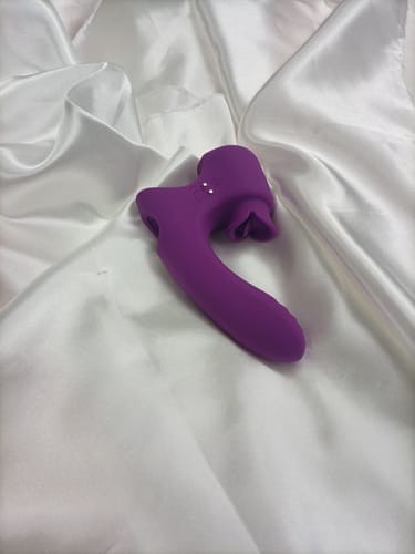 Customer photo review of Finger Kiss