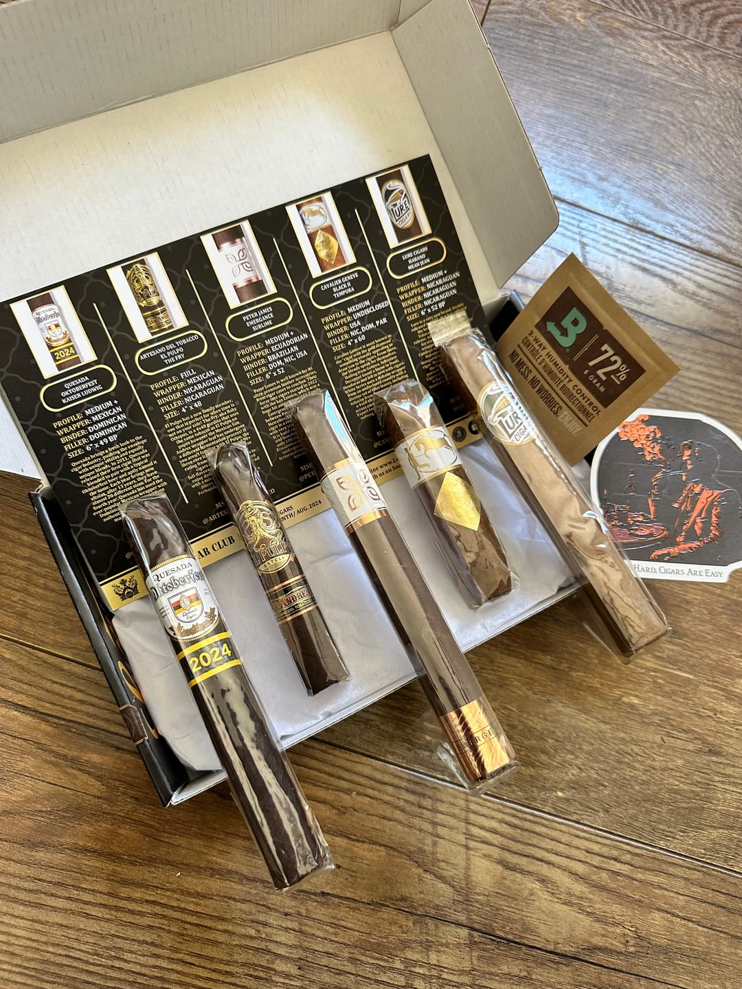 Customer photo review of Sapphire Subscription Luxury Cigars Monthly