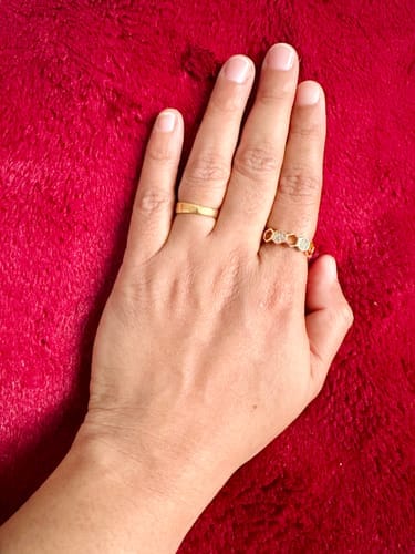 Customer photo review of Gold & Crystal Honeycomb Ring