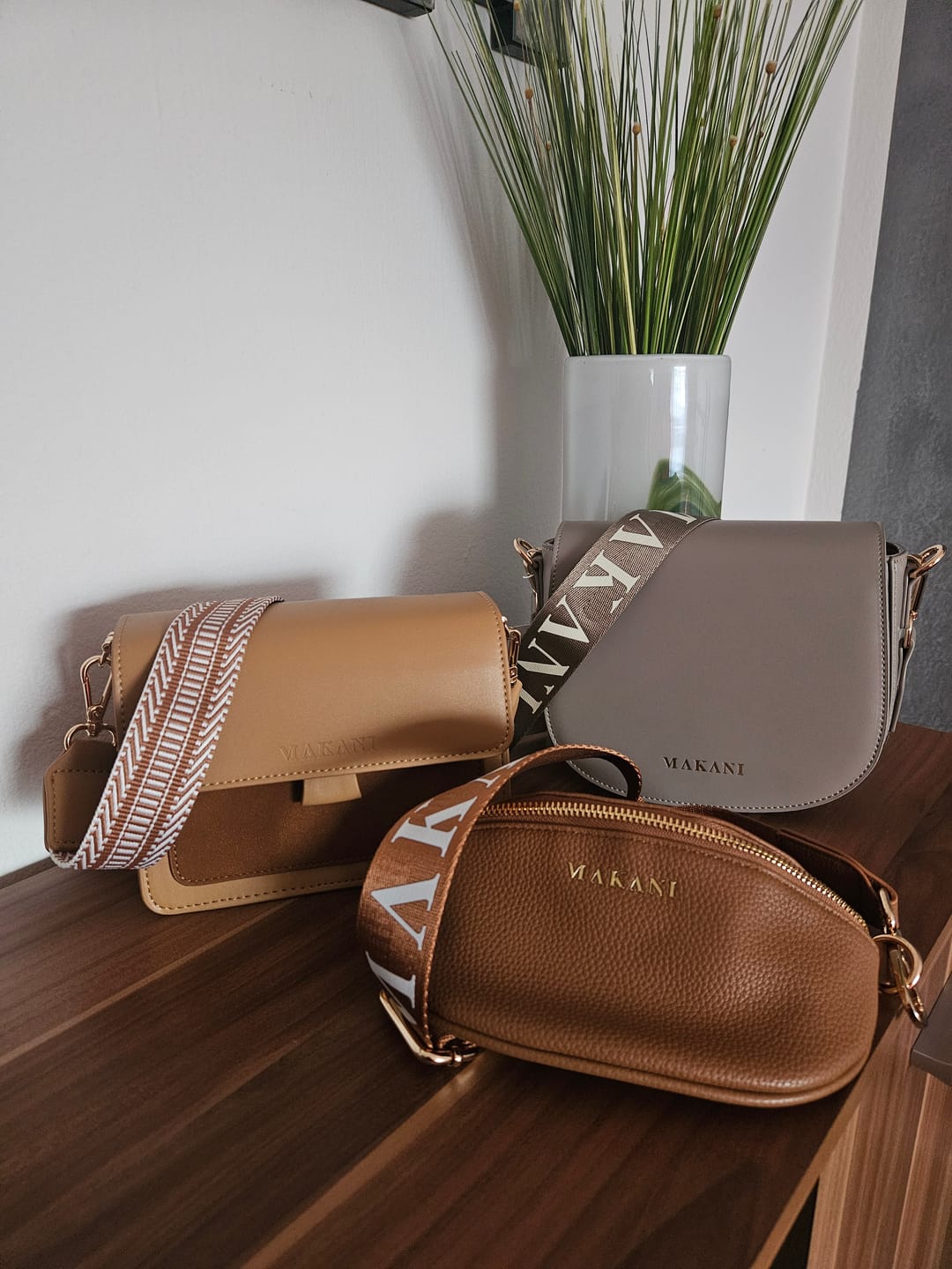 Customer photo review of JASMIN - TAUPE
