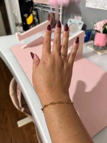Customer photo review of Figaro Gold Knot Chain Bracelet
