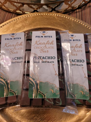 Customer photo review of Knafeh Chocolate Bar (Pistachio)