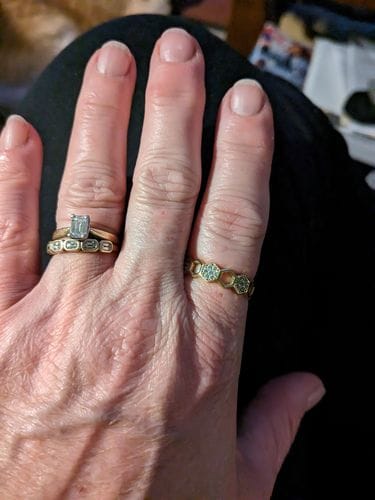 Customer photo review of Gold & Crystal Honeycomb Ring