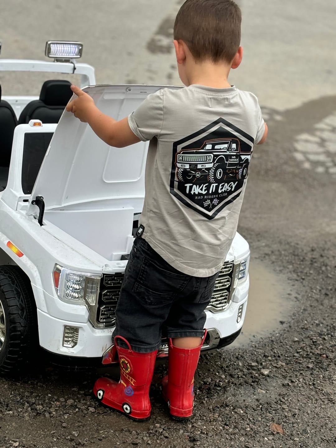 Customer photo review of Take It Easy T-Shirt