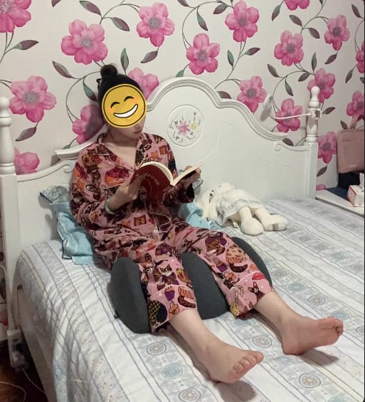Customer photo review of Leg Spacer Pillow / Knee Pillow