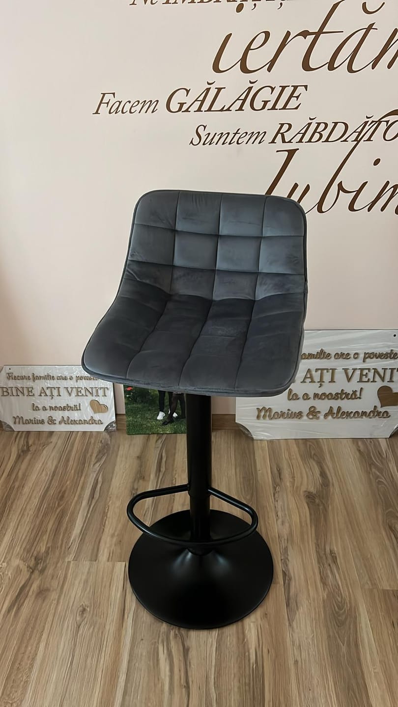 Customer photo review of Scaun bar H95, gri/gri inchis, stofa/otel, 43x44x84/106 cm