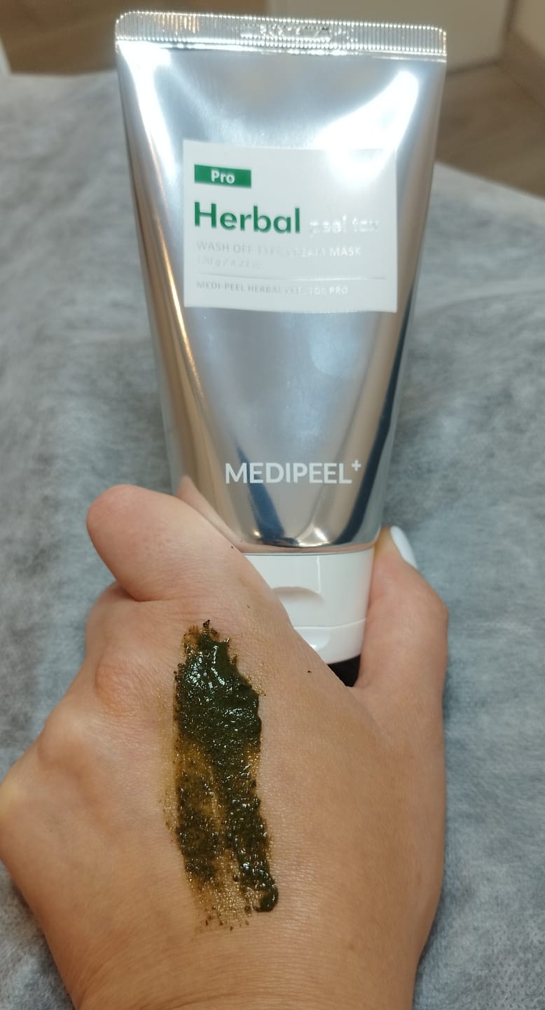 Customer photo review of Attīrošā pīlinga maska ar spīkulām Medi-Peel Herbal Peel Tox PRO