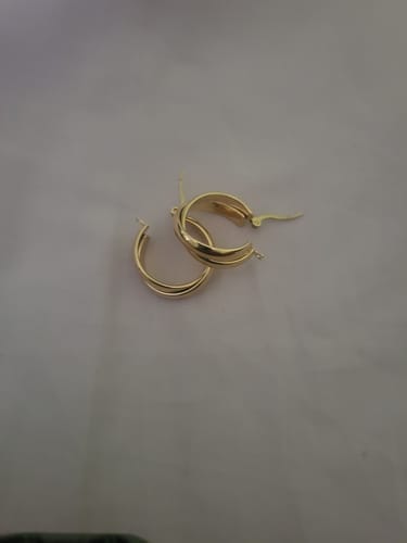 Customer photo review of Talia Gold Hoop Earrings