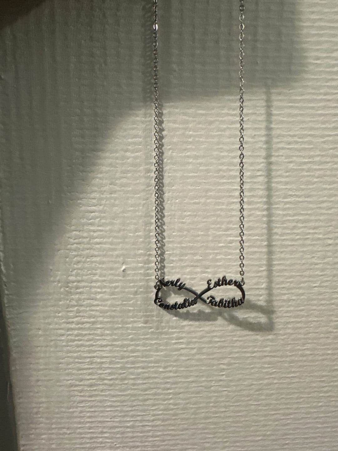 Customer photo review of Collier Personnalisé Infini 4 Prénoms