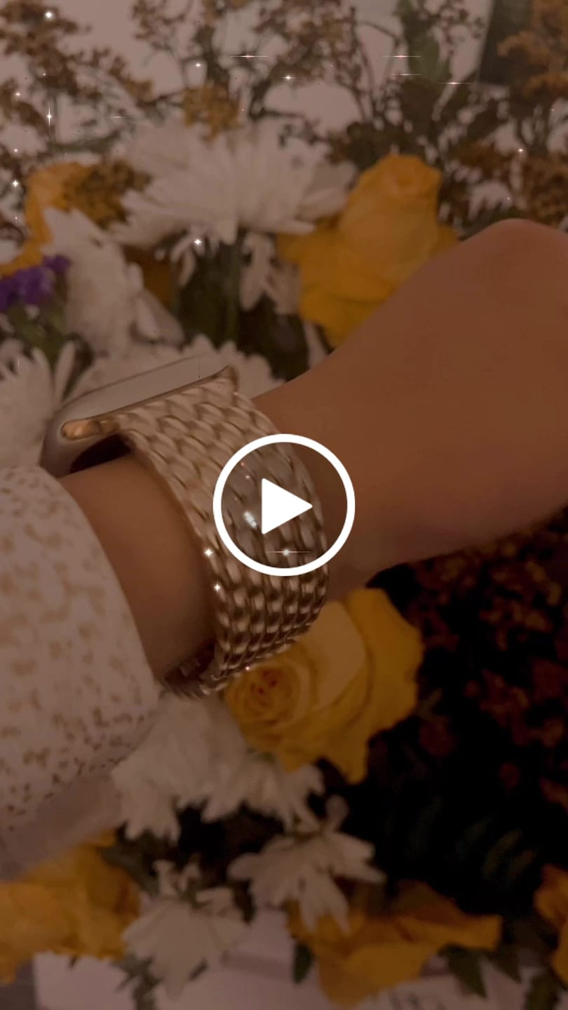 Customer video review of Arya Stainless Strap