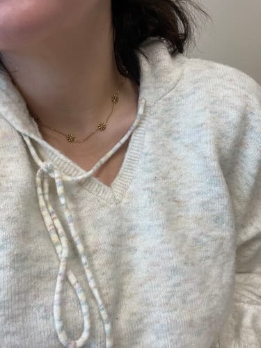 Customer photo review of Flower Power 18K Gold Necklace