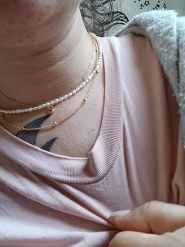 Customer photo review of Temi Pearl Necklace