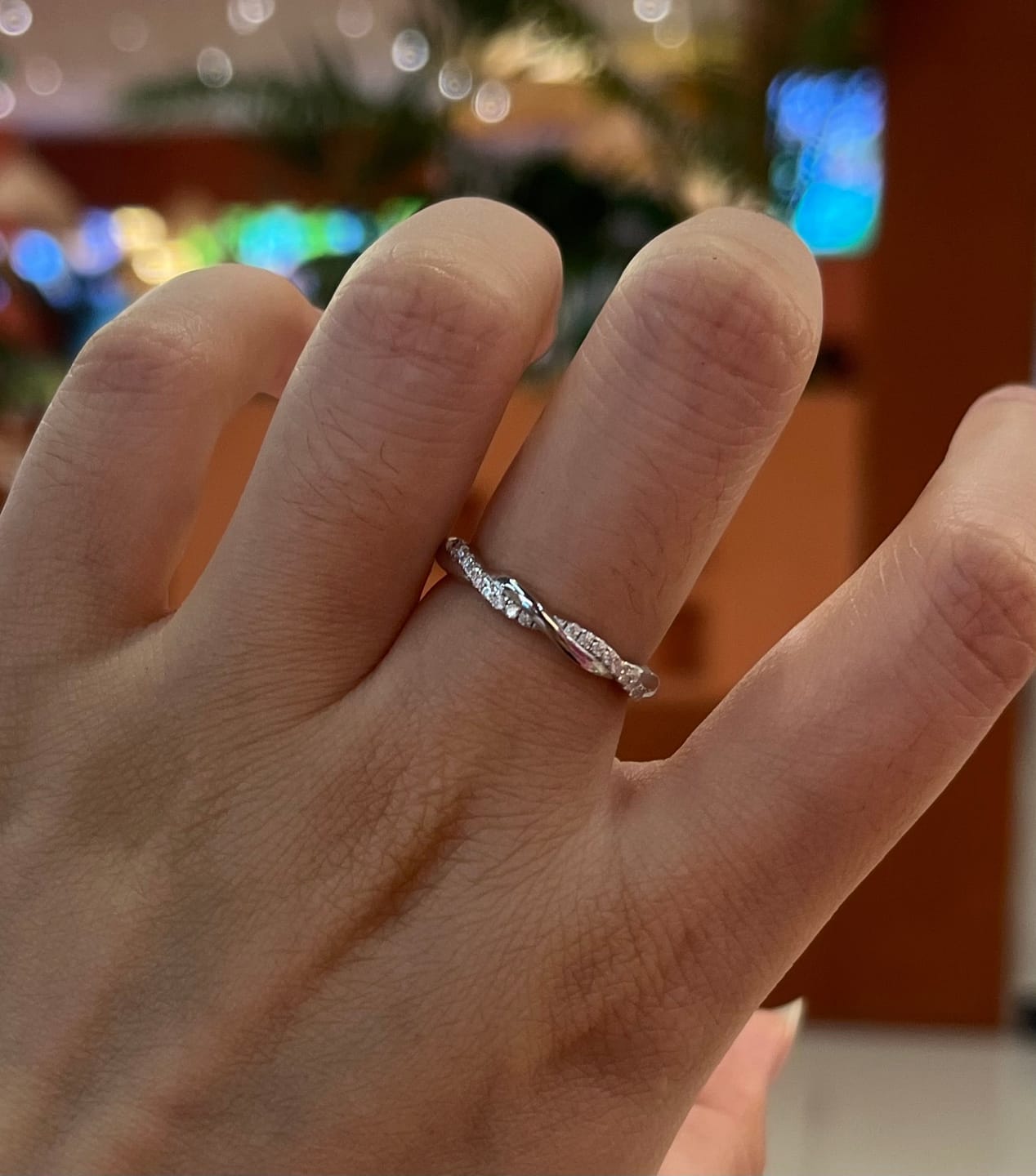 Customer photo review of S925 Moissanite Twist Eternity Wedding Band