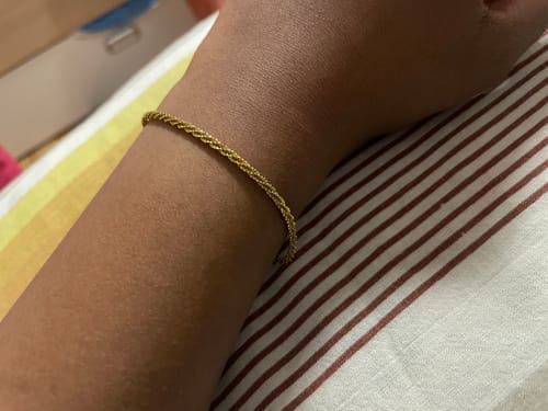 Customer photo review of Kai 18K Gold Bracelet