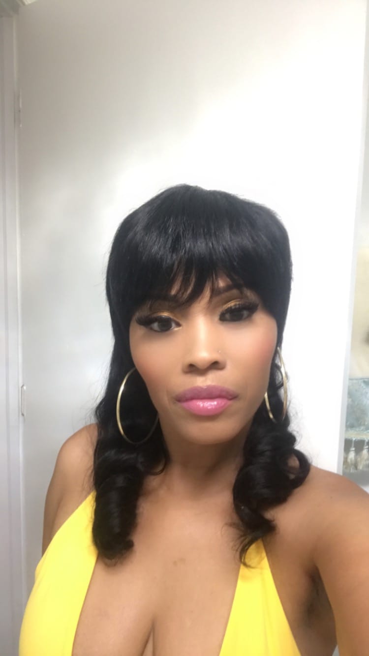 Customer photo review of Luvwin Pixie Cut Wigs Glueless Mullet Wigs With Bangs For Black Women