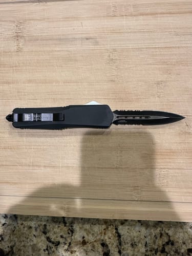 Customer photo review of Mystery Knives Box™