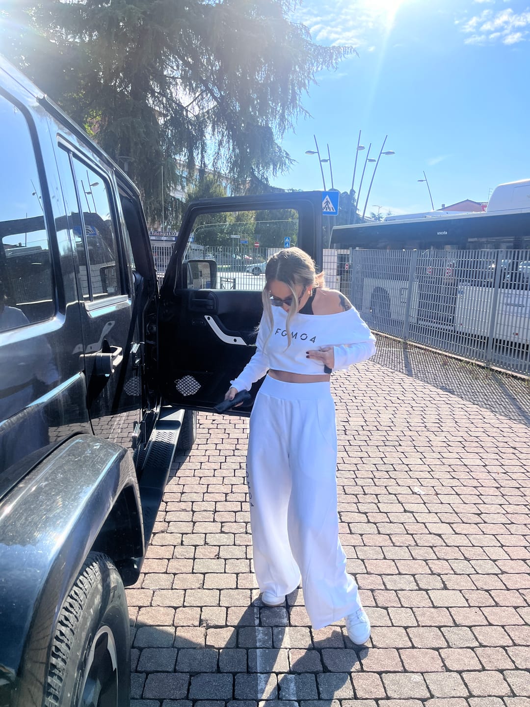 Customer photo review of Pantalone Baggy Ikonic SS 24 Bianco