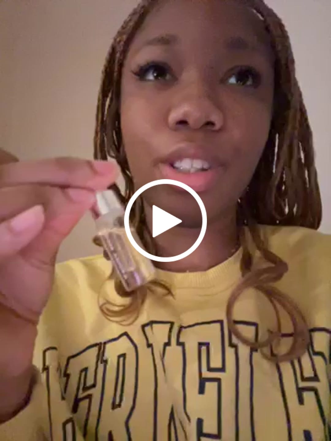 Customer video review of Bby Powder Fine Perfume Oil