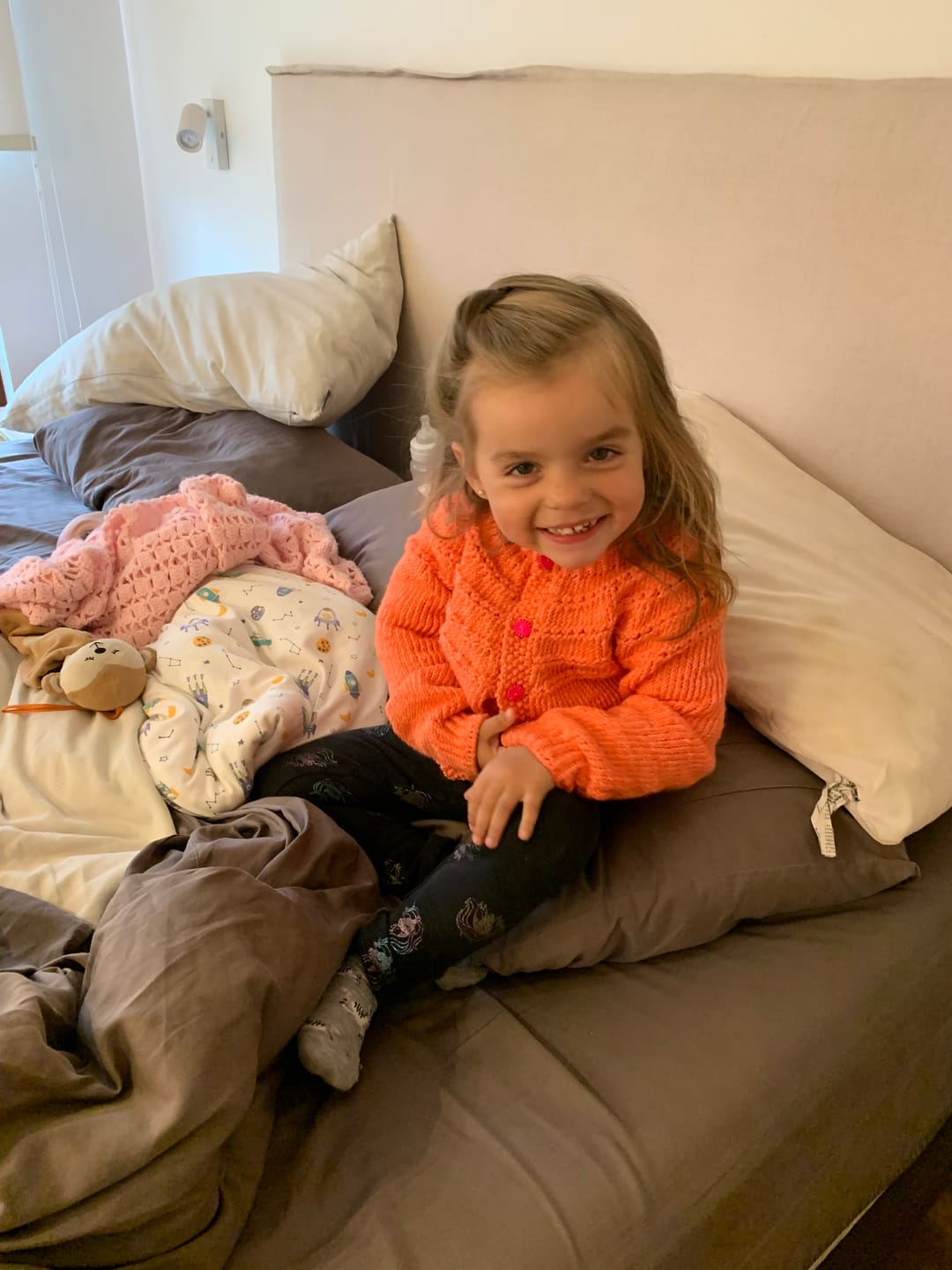 Customer photo review of Clase Sweater y Chaleco Orugas | Infantil