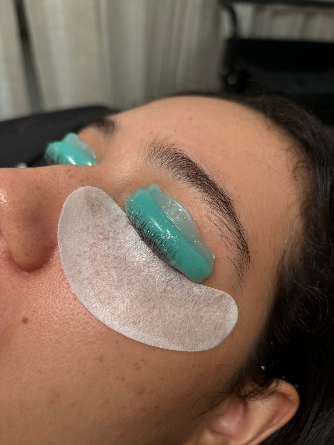 Customer photo review of Slow-Drying Lash Glue