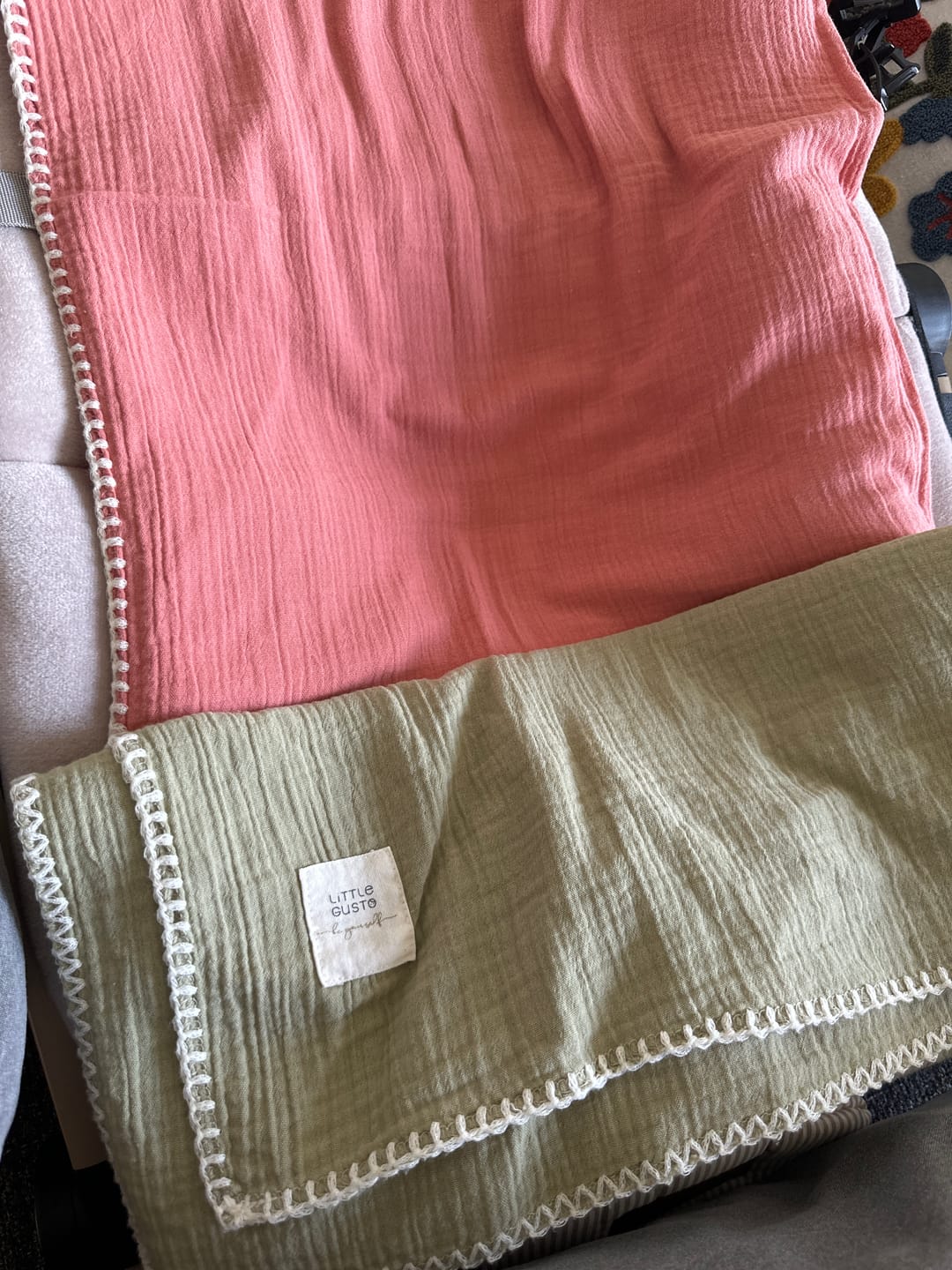 Customer photo review of Bebek Müslin Bezi Örtü Organik Pamuk Pembe 75 cm