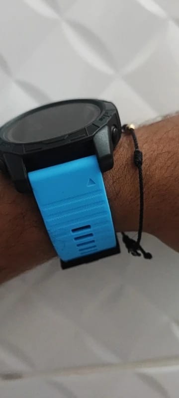 Customer photo review of Garmin Silicone QuickFit Band -Durable Breathable Strap