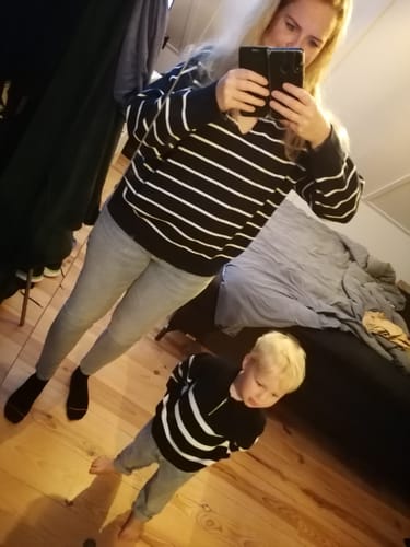 Customer photo review of Trui Ella Gestreept Donkerblauw